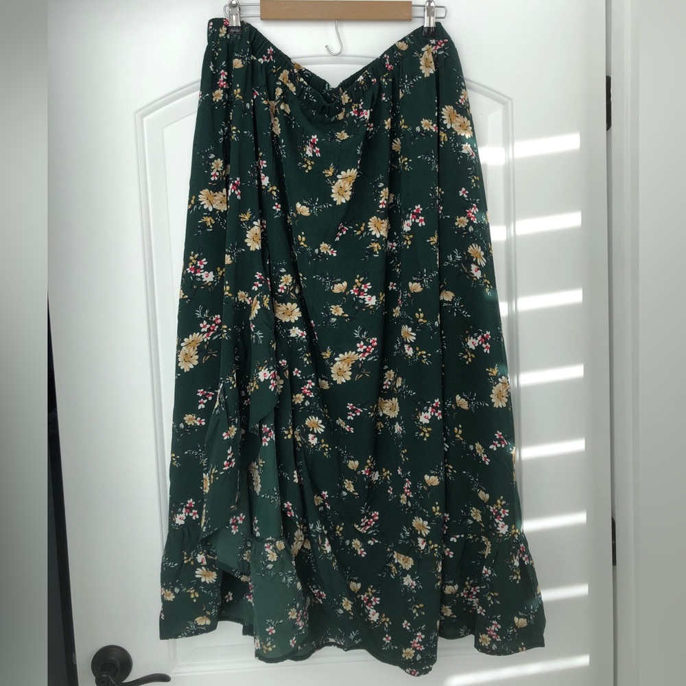 Bloomchic green floral midi skirt